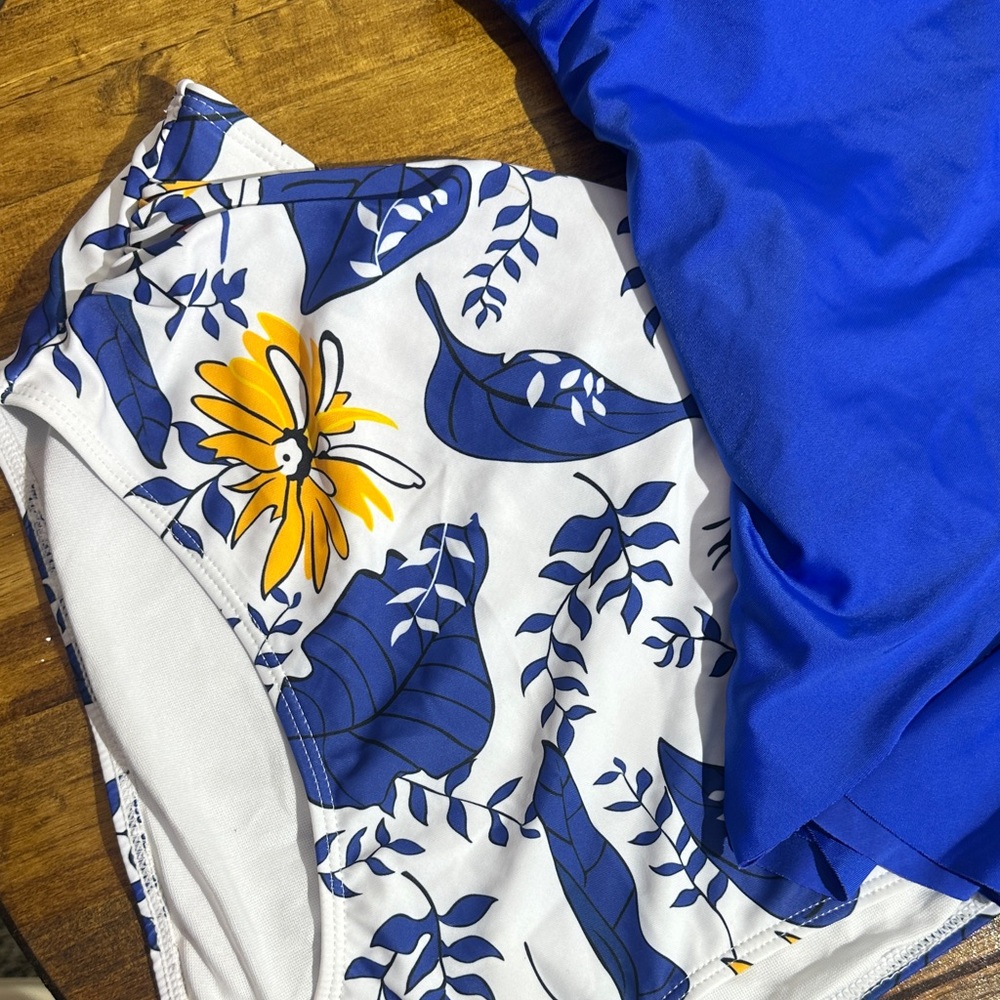 SHEIN Cobalt Blue and White One-Piece Swimsuit - Picture 3 of 9